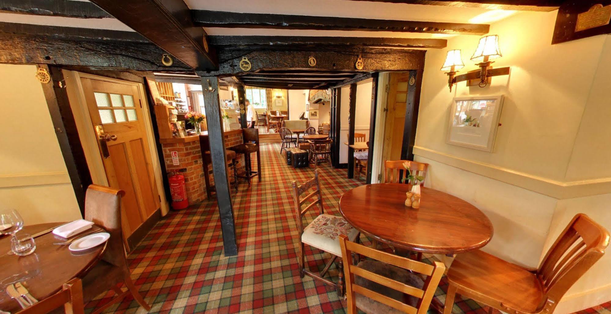 The Nags Head Hotel Great Missenden Exterior photo